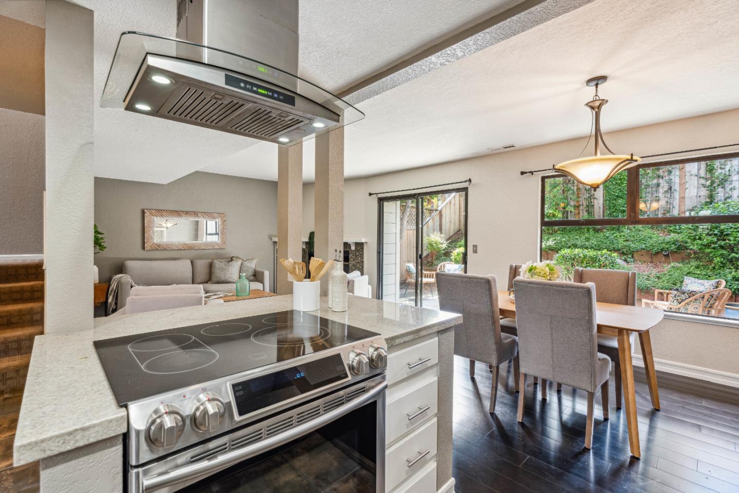 3213 Stockbridge Lane