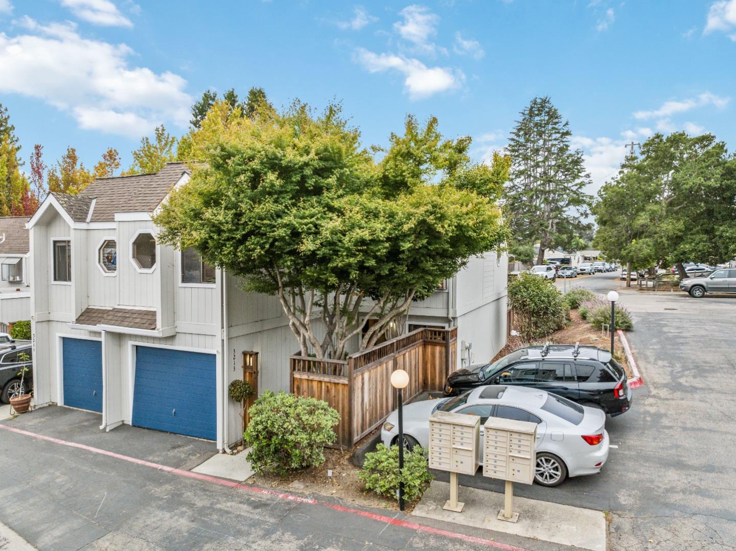 3213 Stockbridge Lane