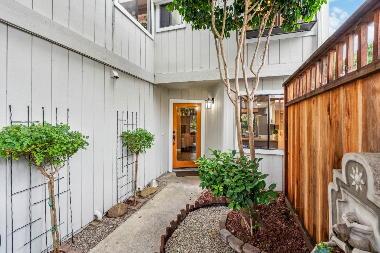 3213 Stockbridge Lane