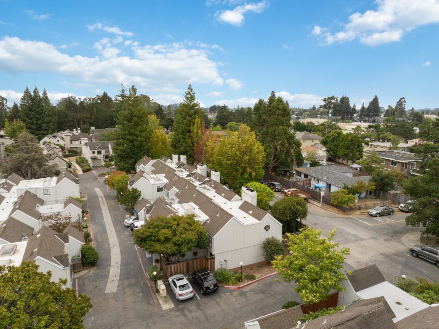 3213 Stockbridge Lane