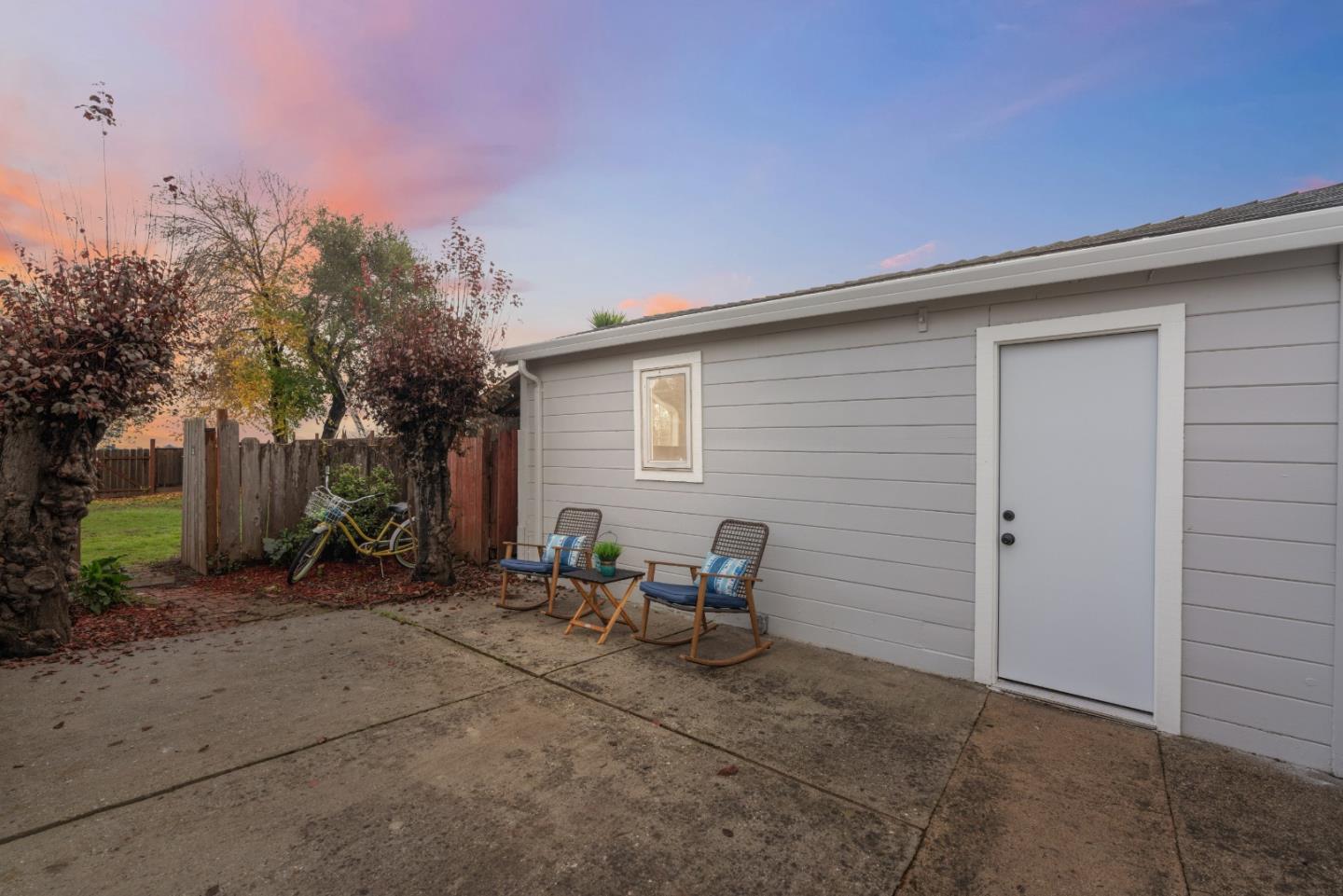 286 Manfre Road