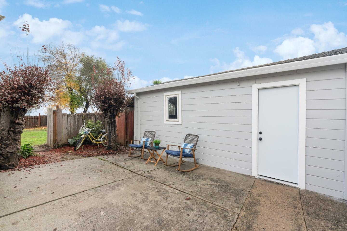 286 Manfre Road