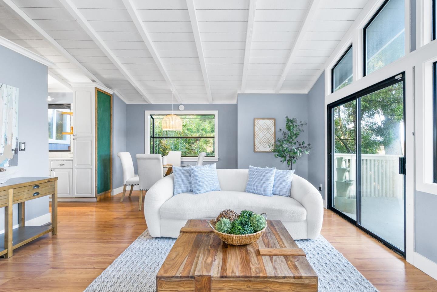 506 Encino Drive