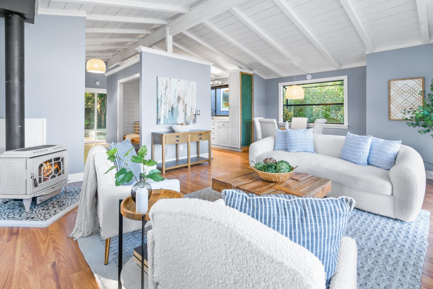 506 Encino Drive