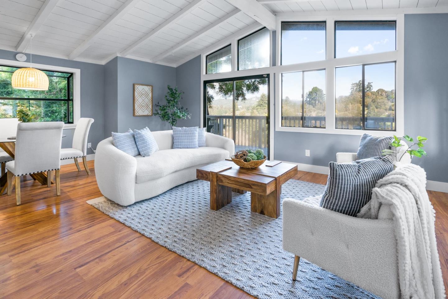 506 Encino Drive