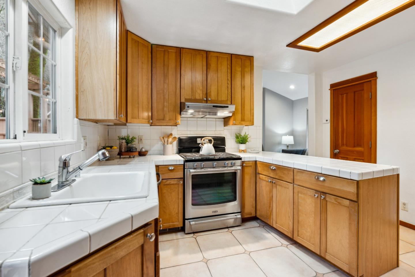 1614 Lockhart Gulch RD