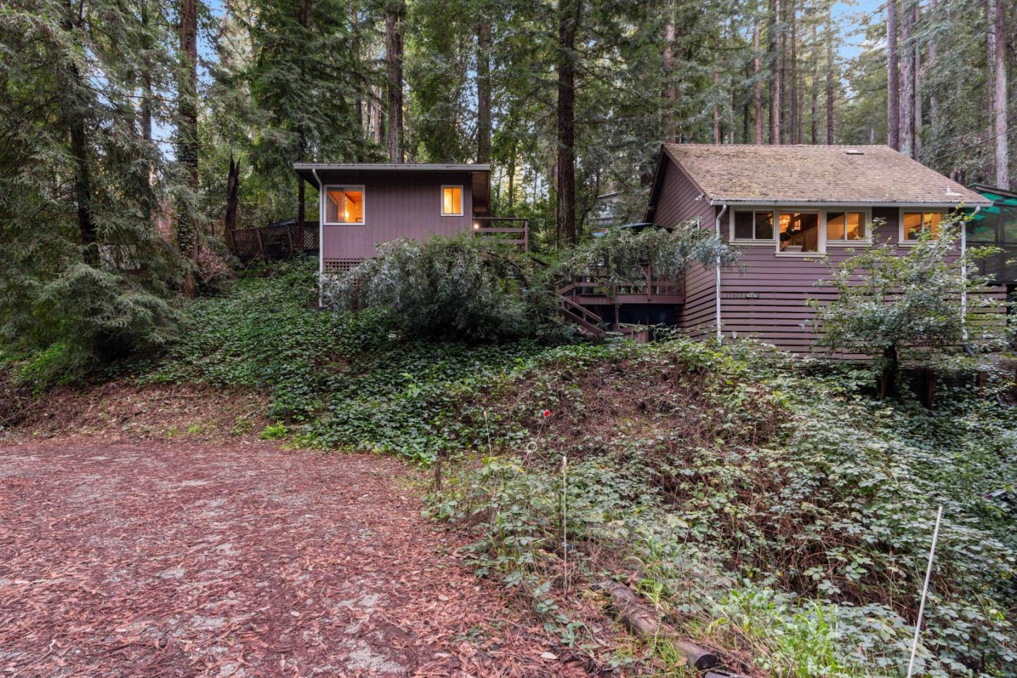 15475 Big Basin WAY