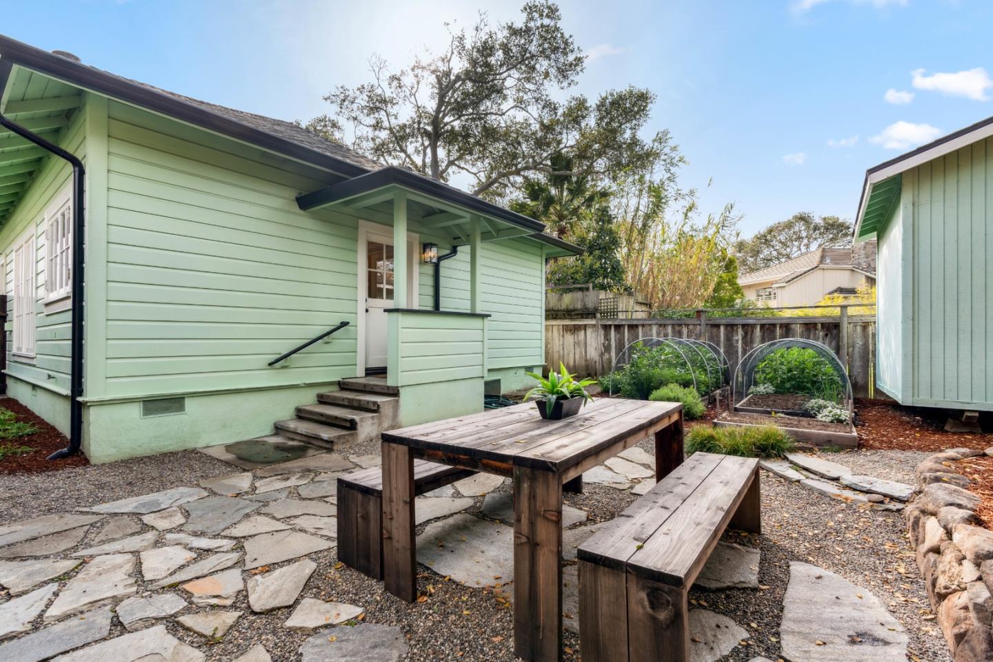1941 Alice ST
