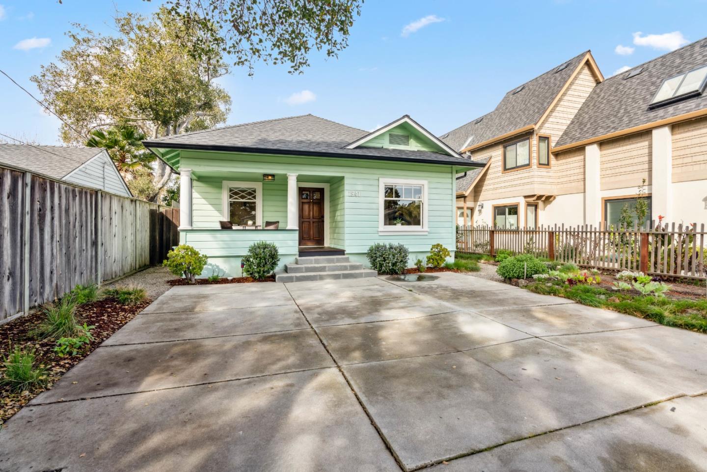 1941 Alice ST