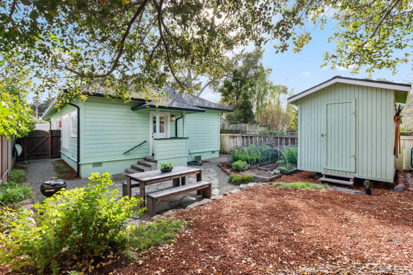 1941 Alice ST