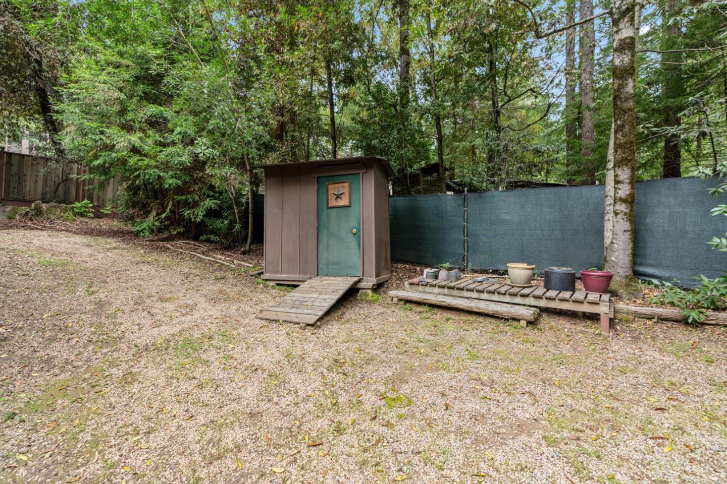 13736 Highway 9