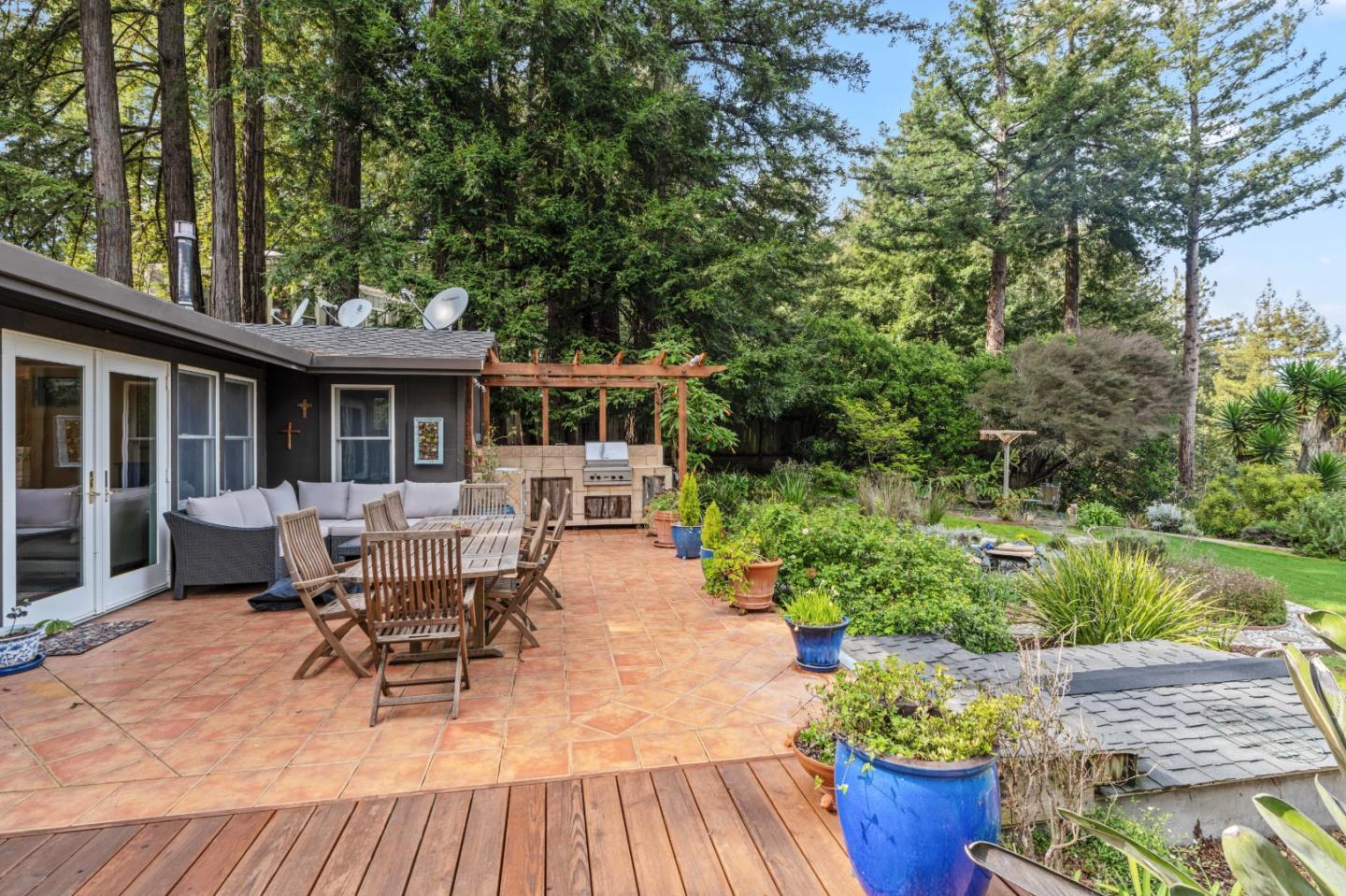 100 Lions Field DR