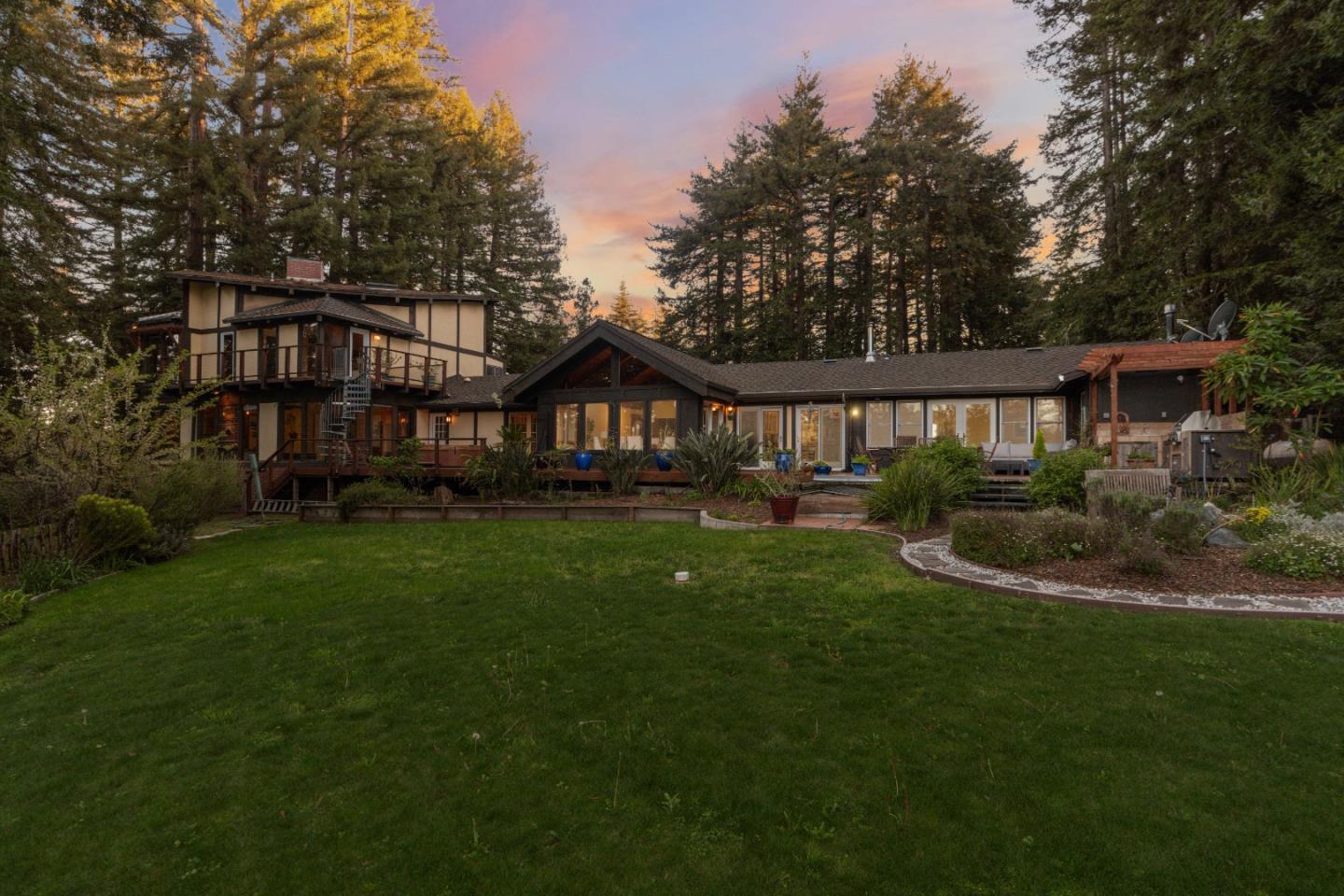 100 Lions Field DR