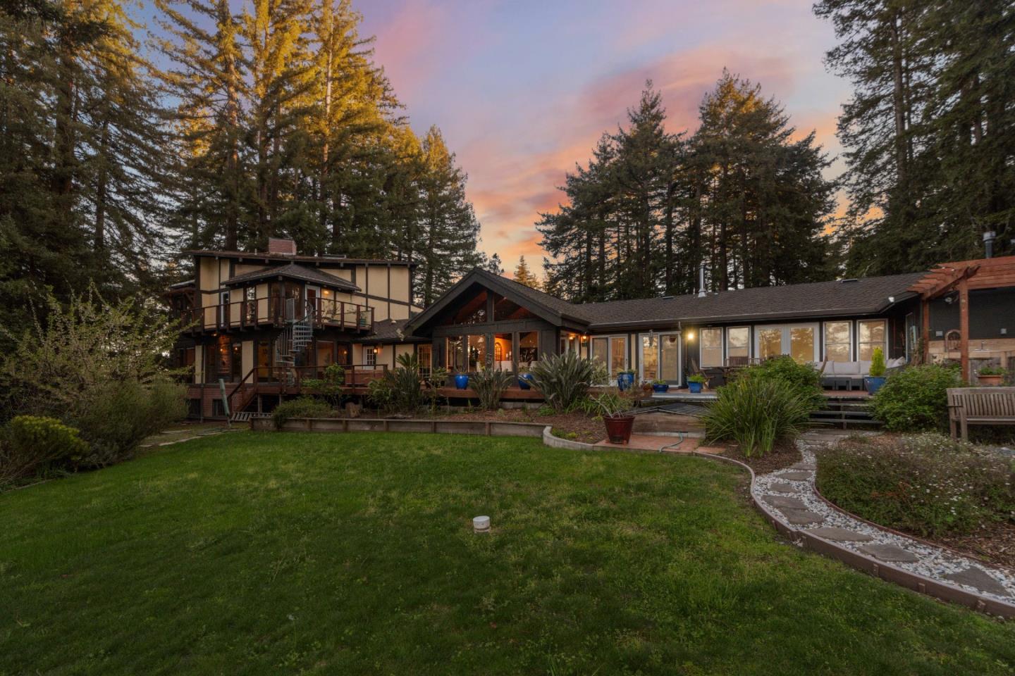 100 Lions Field DR