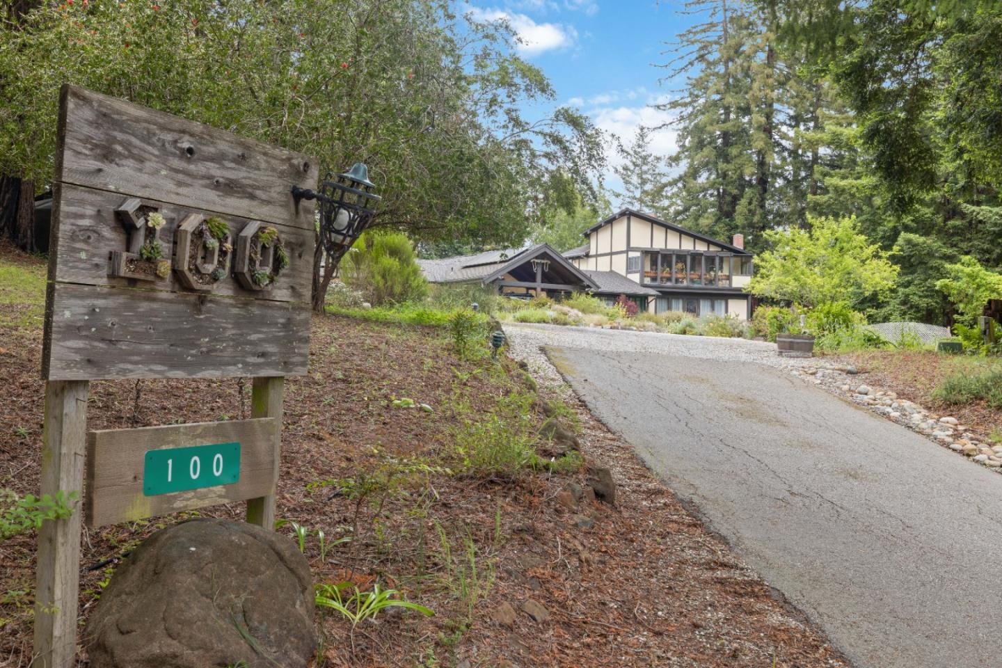 100 Lions Field DR
