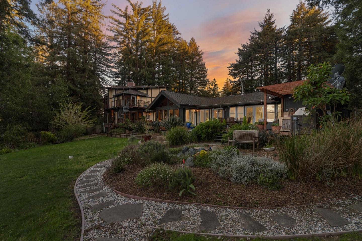 100 Lions Field DR