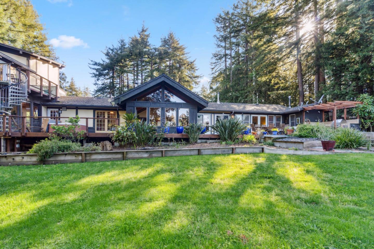 100 Lions Field DR