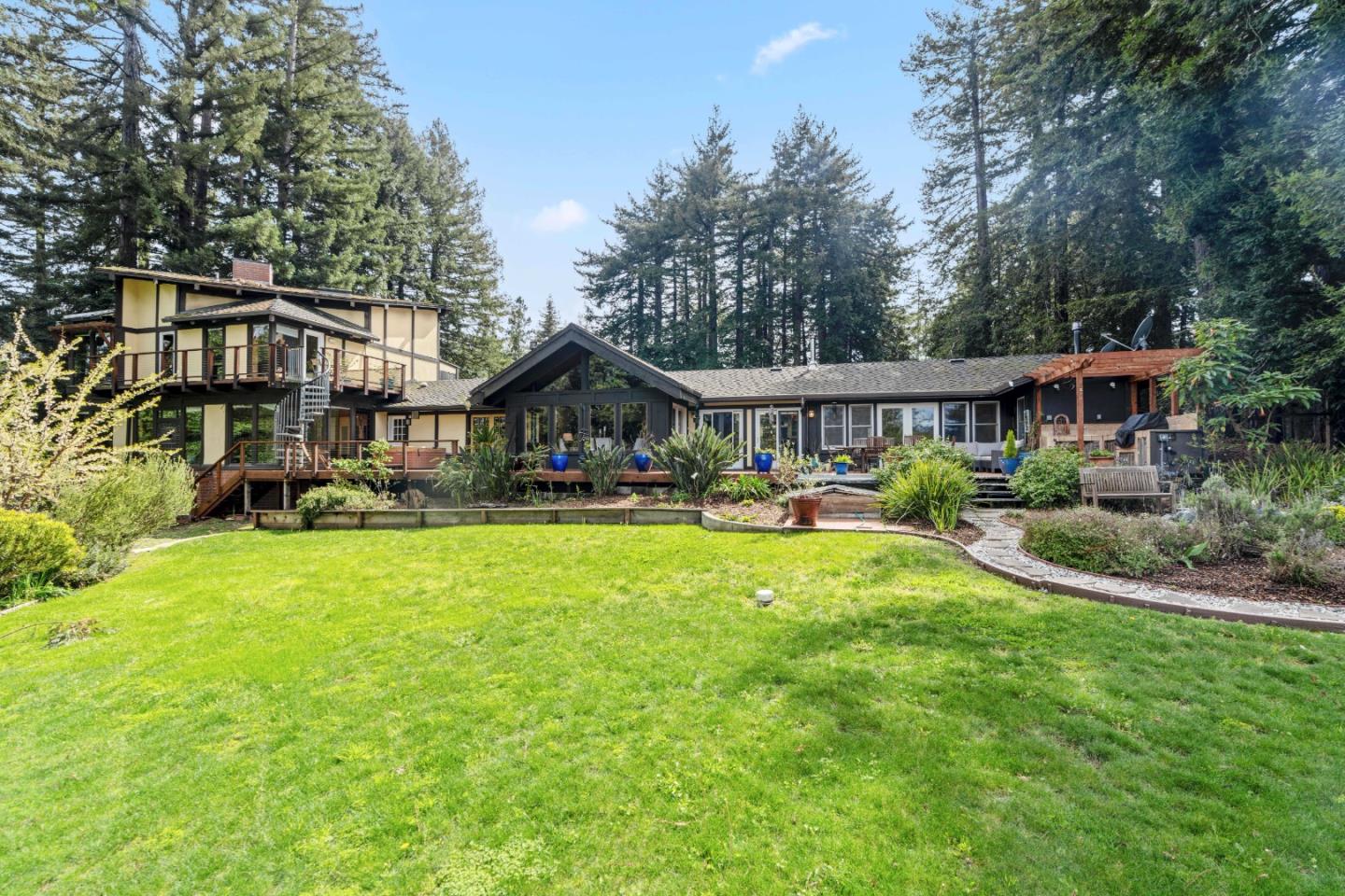 100 Lions Field DR