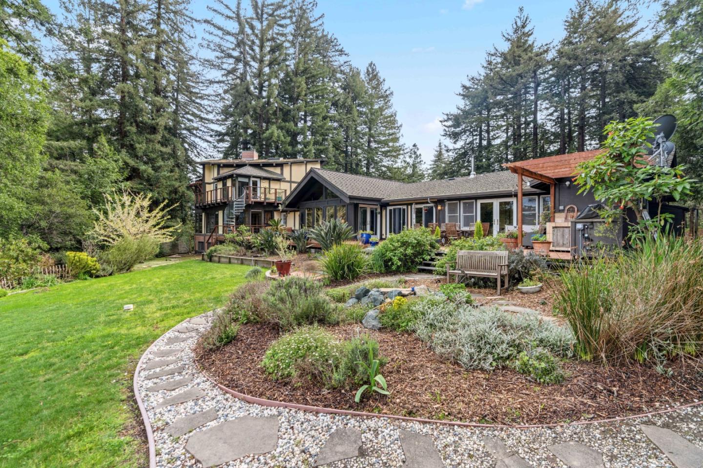 100 Lions Field DR