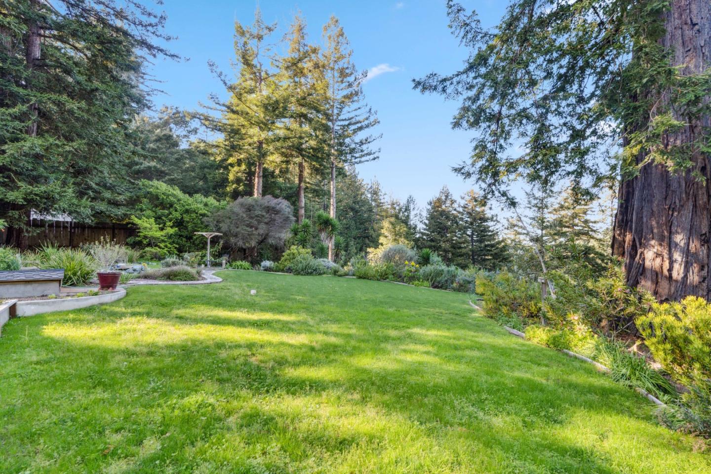 100 Lions Field DR