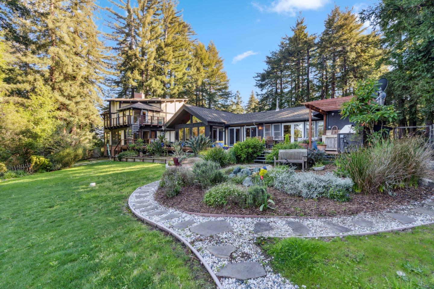 100 Lions Field DR