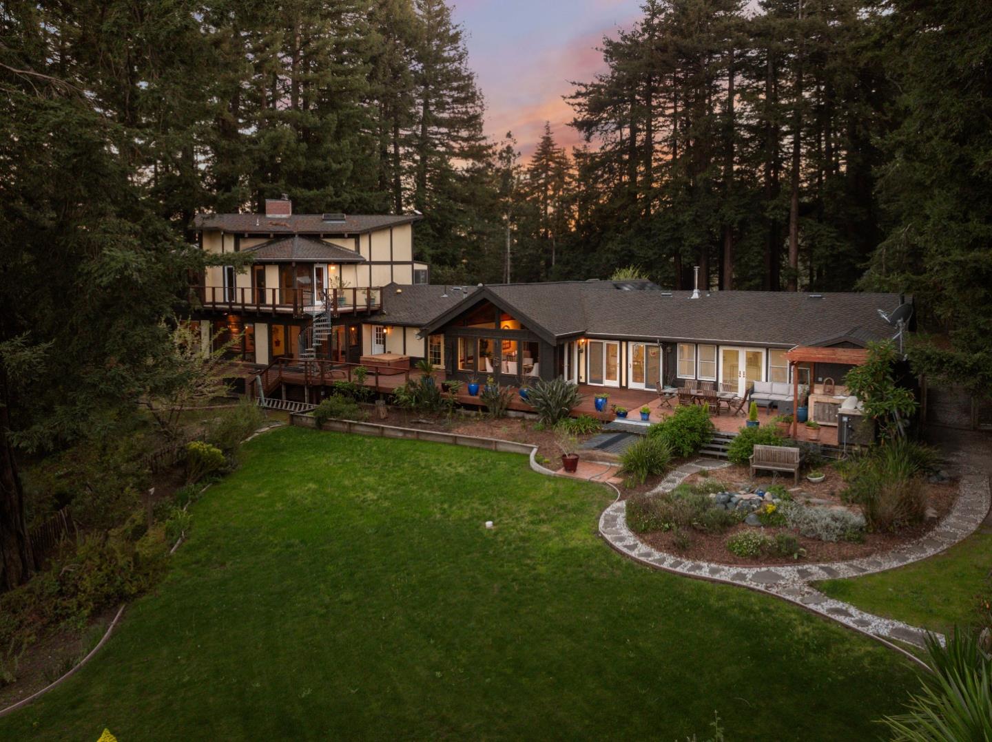 100 Lions Field DR