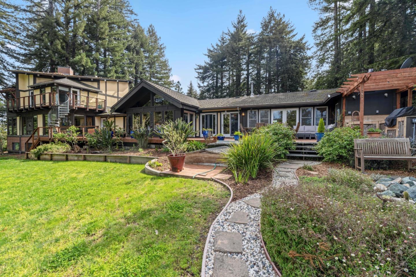 100 Lions Field DR