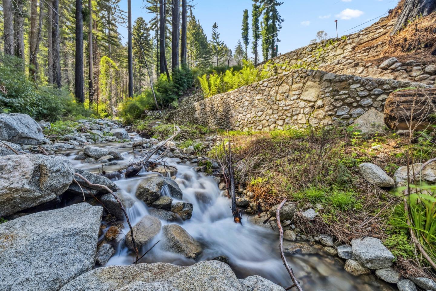 345 Boulder Brook DR