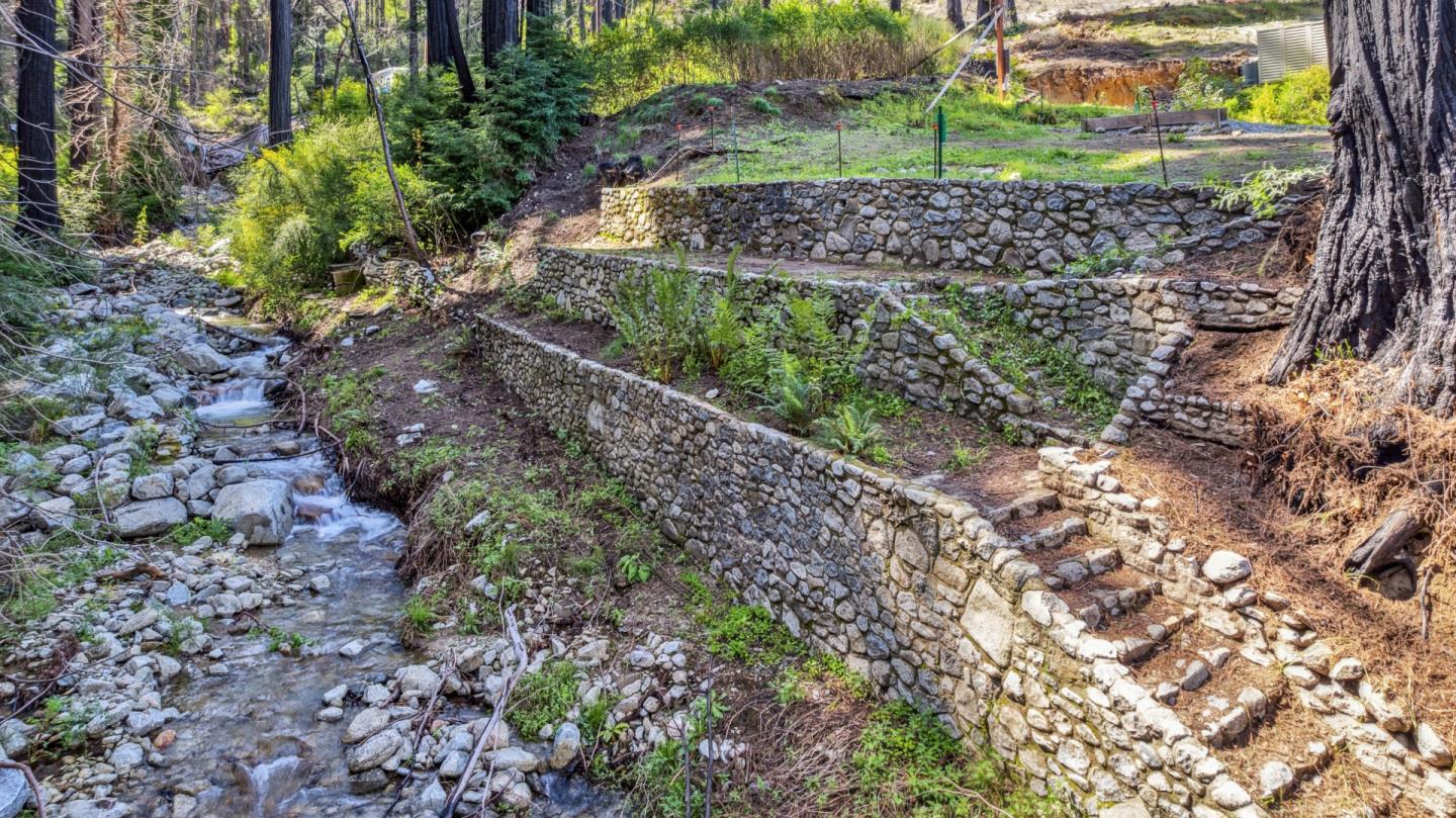 345 Boulder Brook DR