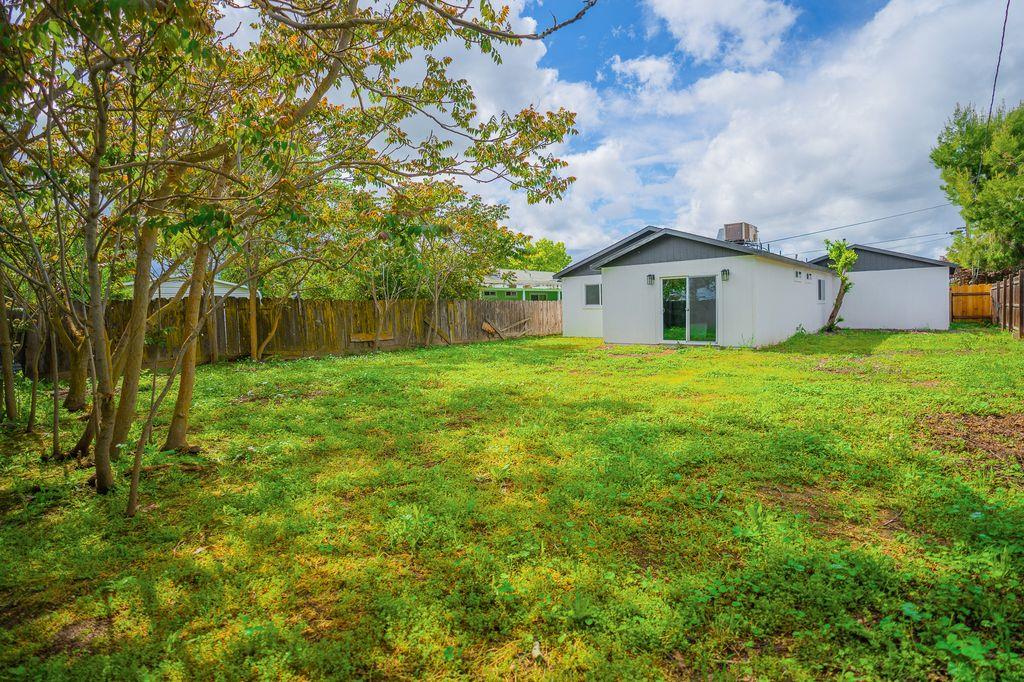 22353 Arnott DR