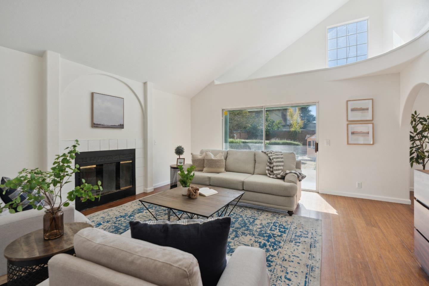 1856 Cisco LN