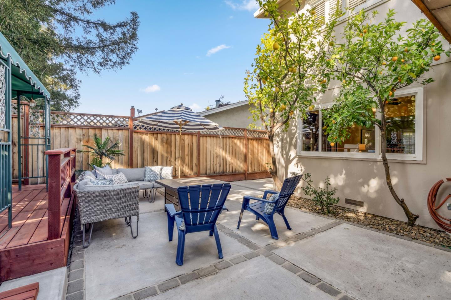 1631 Finch WAY
