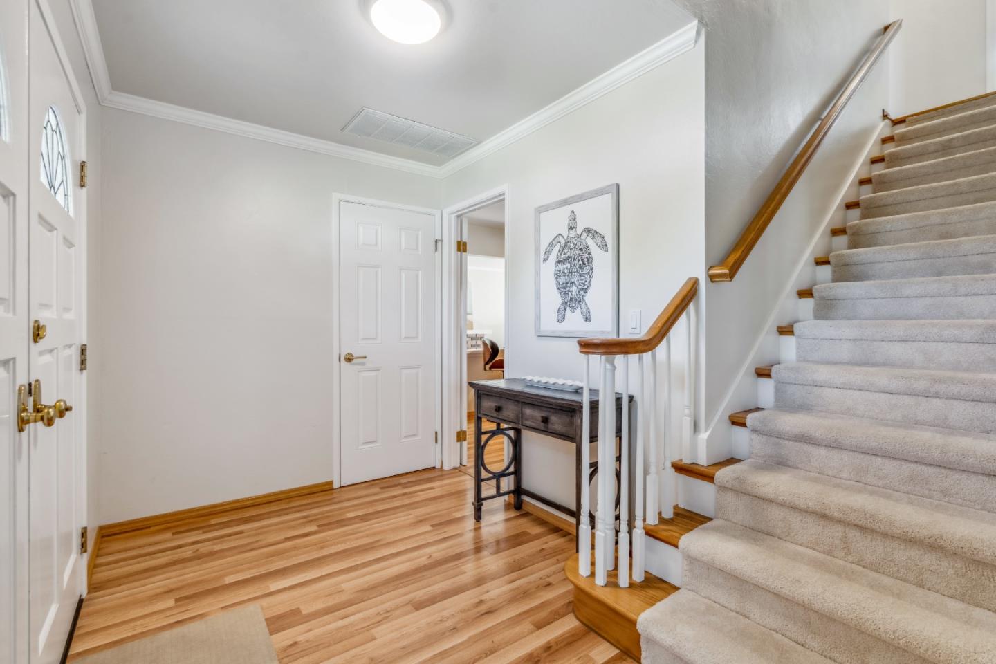 1631 Finch WAY