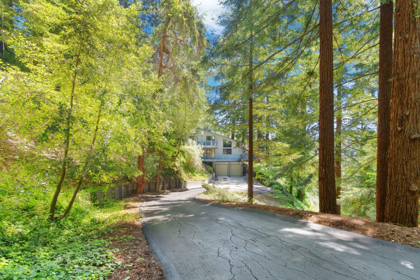 1245 El Solyo Heights DR