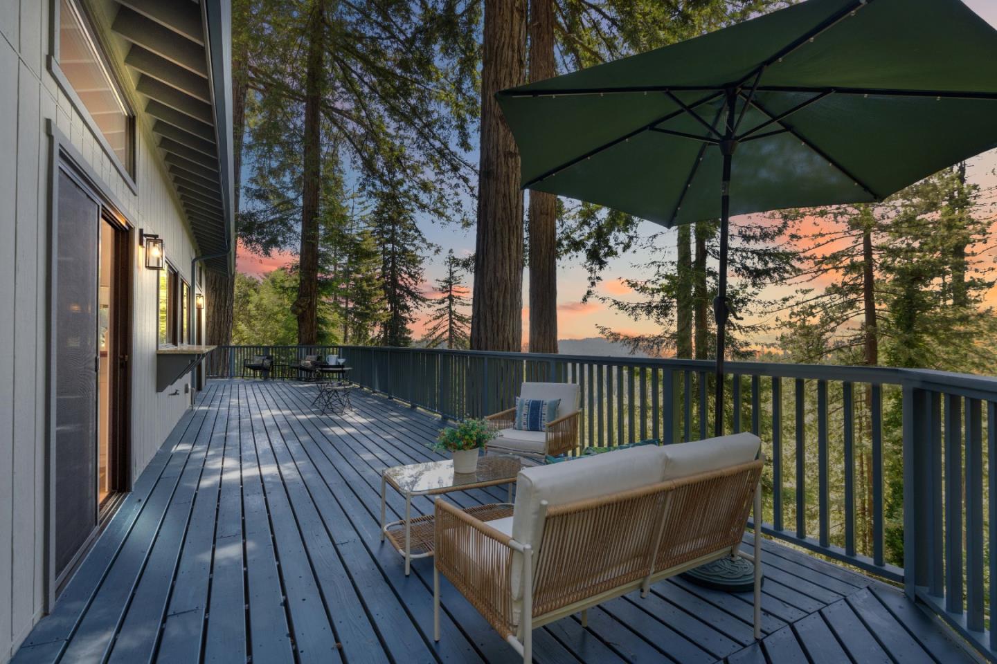 1245 El Solyo Heights DR