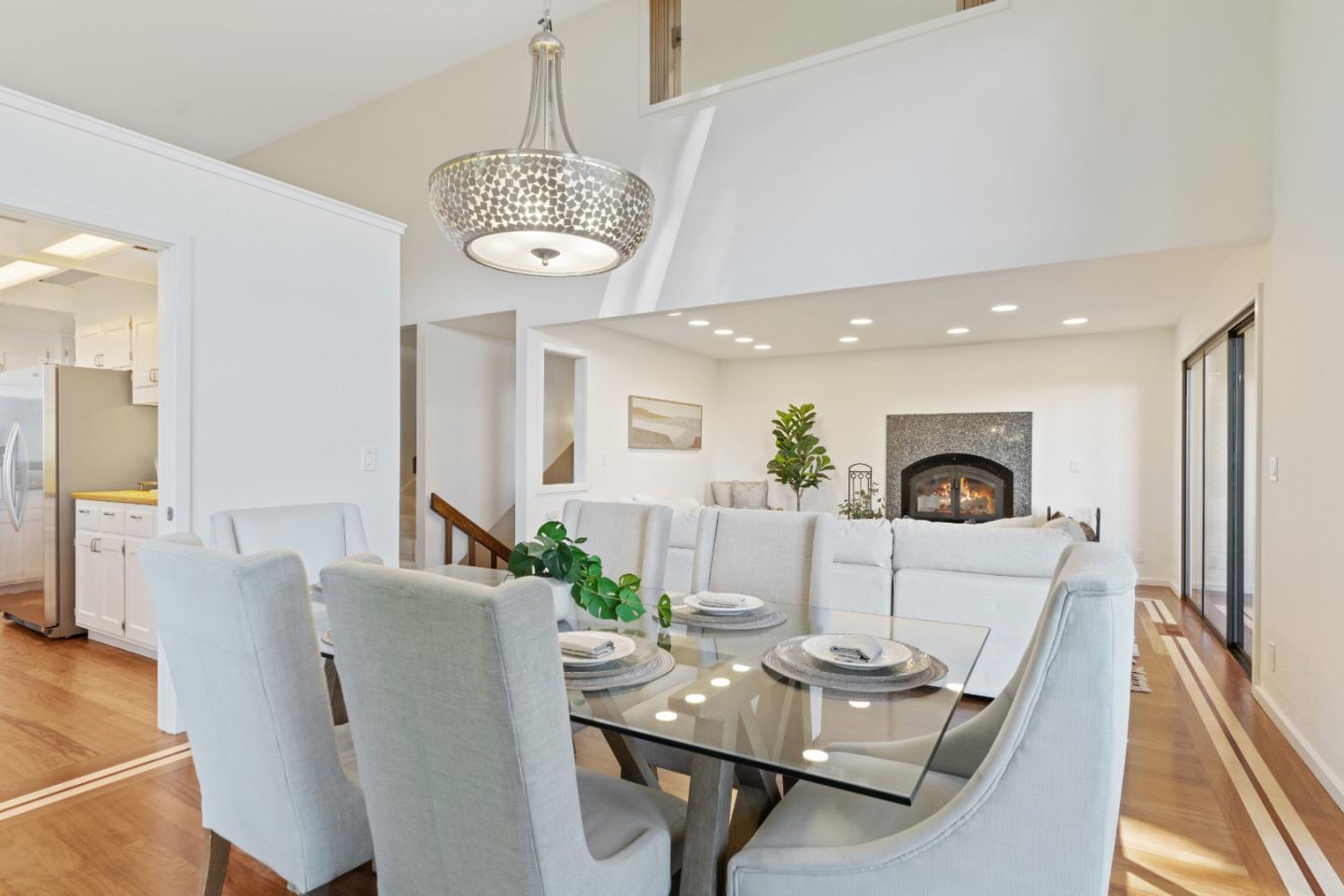 1245 El Solyo Heights DR