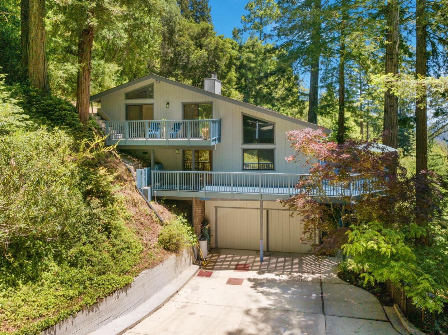 1245 El Solyo Heights DR