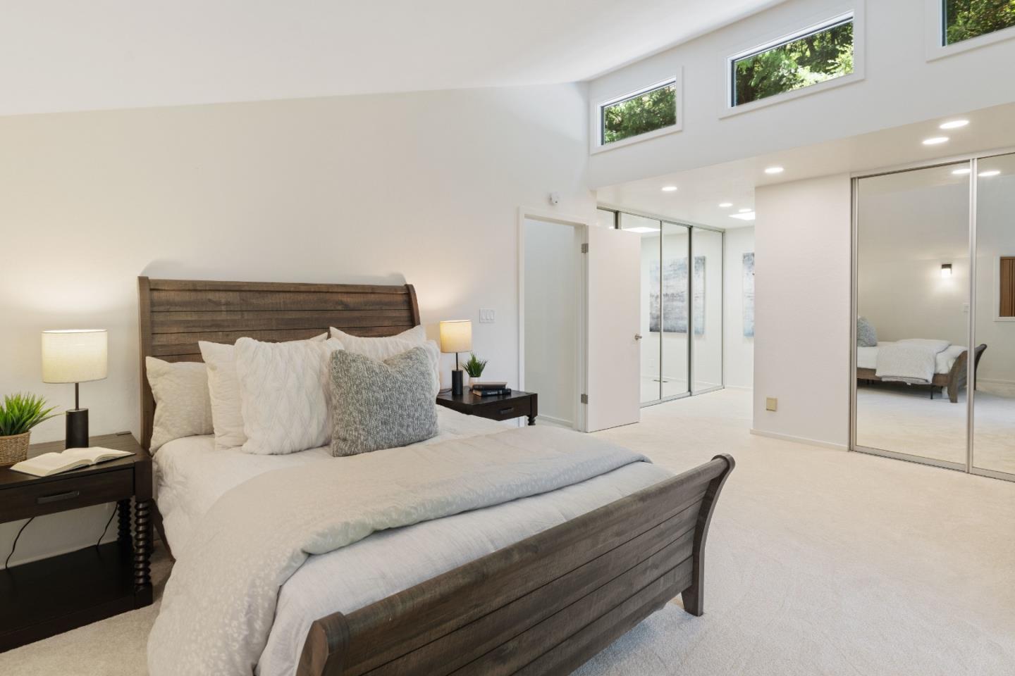 1245 El Solyo Heights DR