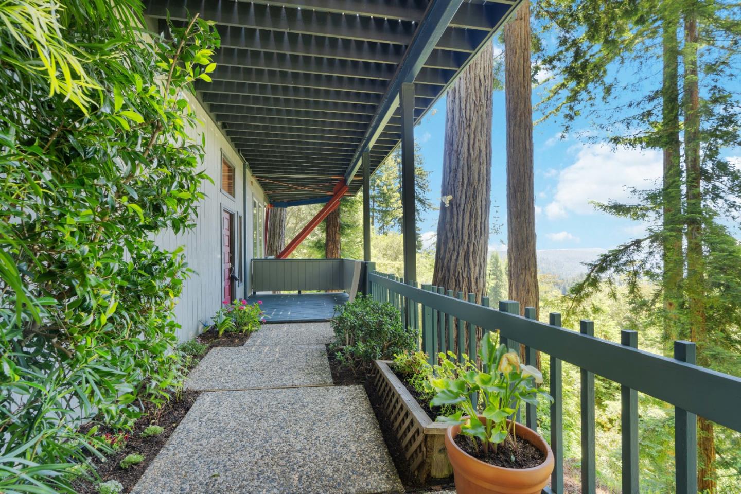 1245 El Solyo Heights DR