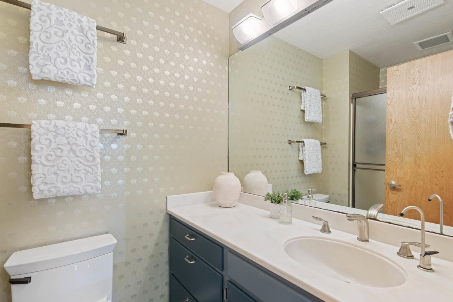 1245 El Solyo Heights DR