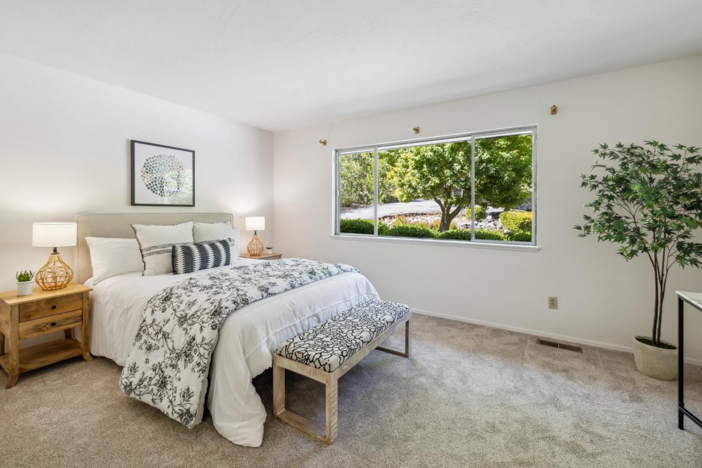 245 Middleton DR