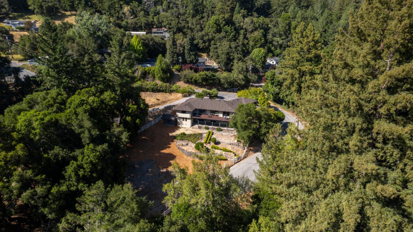 245 Middleton DR