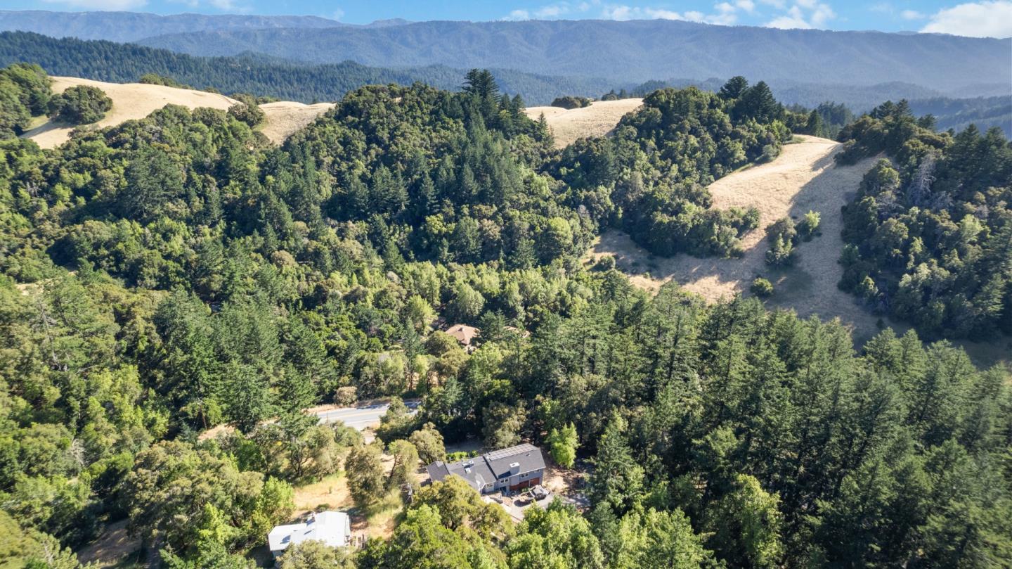 11835 Skyline BLVD