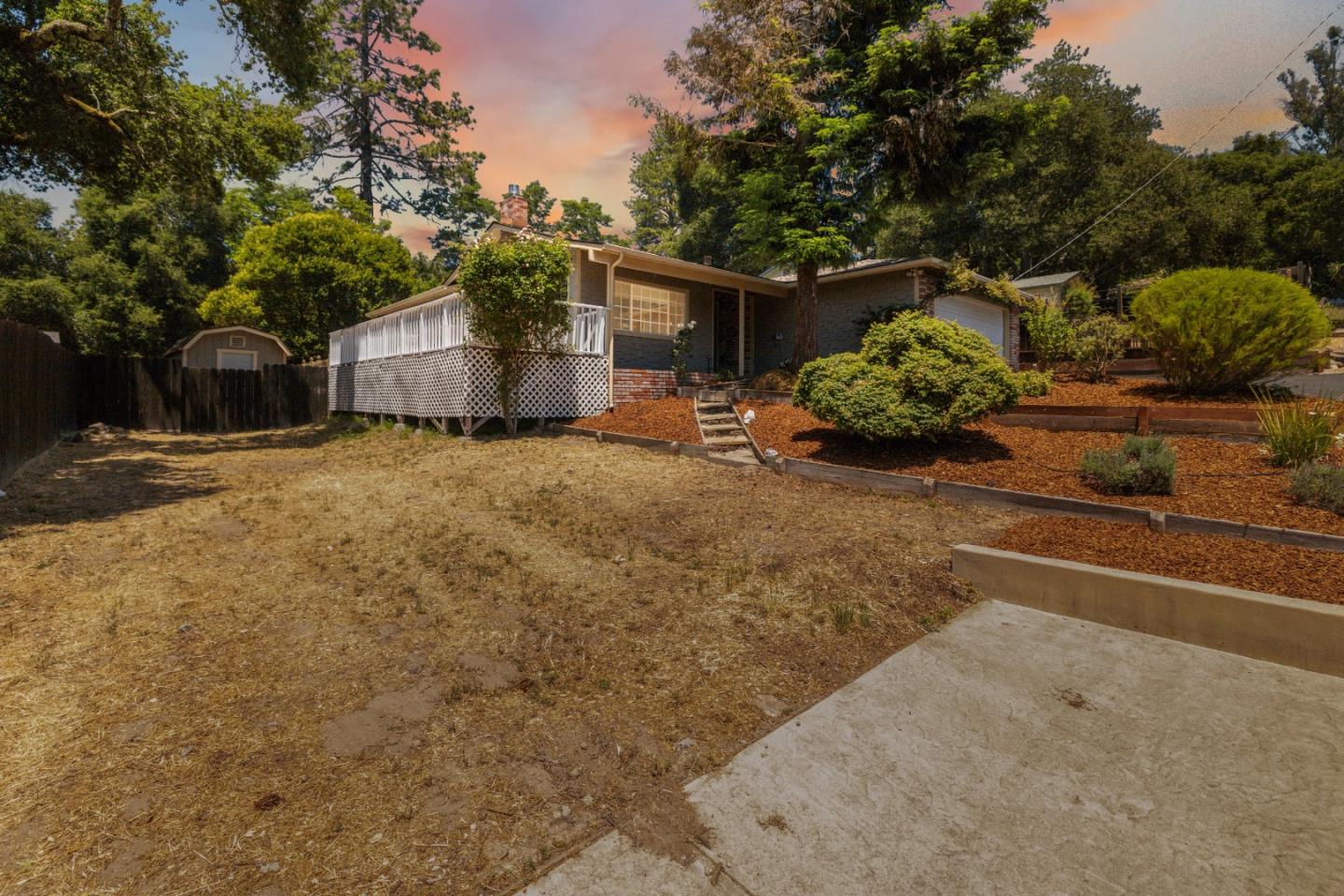 135 Locust ST