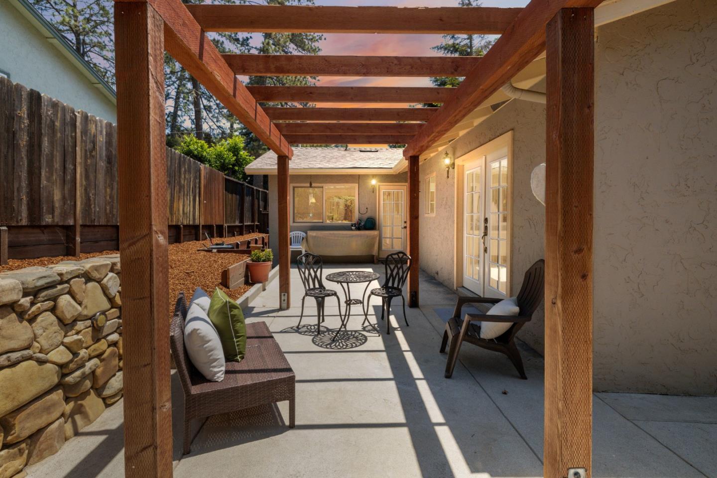 135 Locust ST