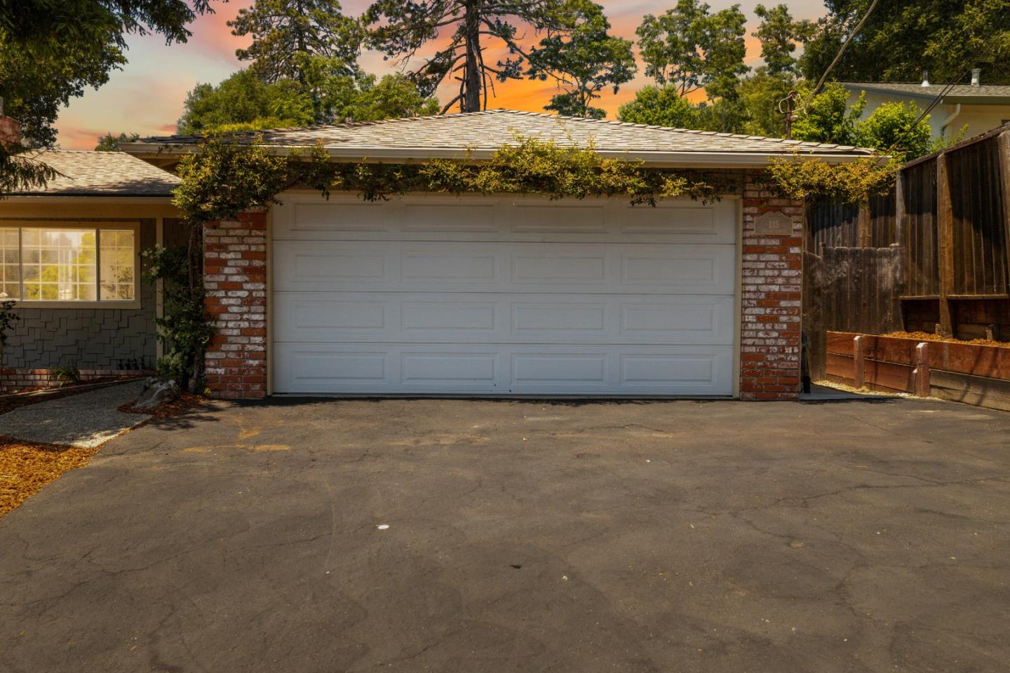 135 Locust ST