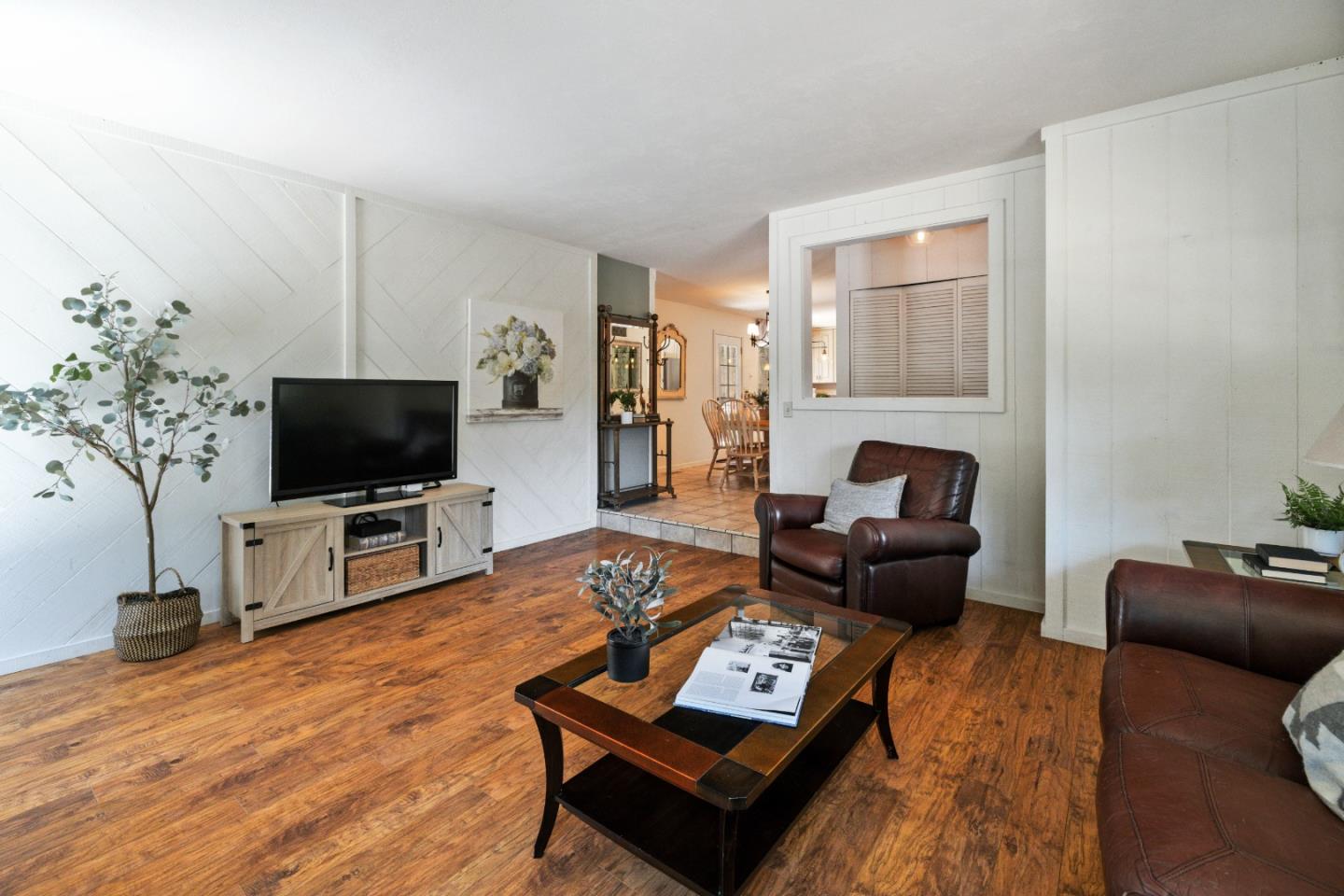 135 Locust ST