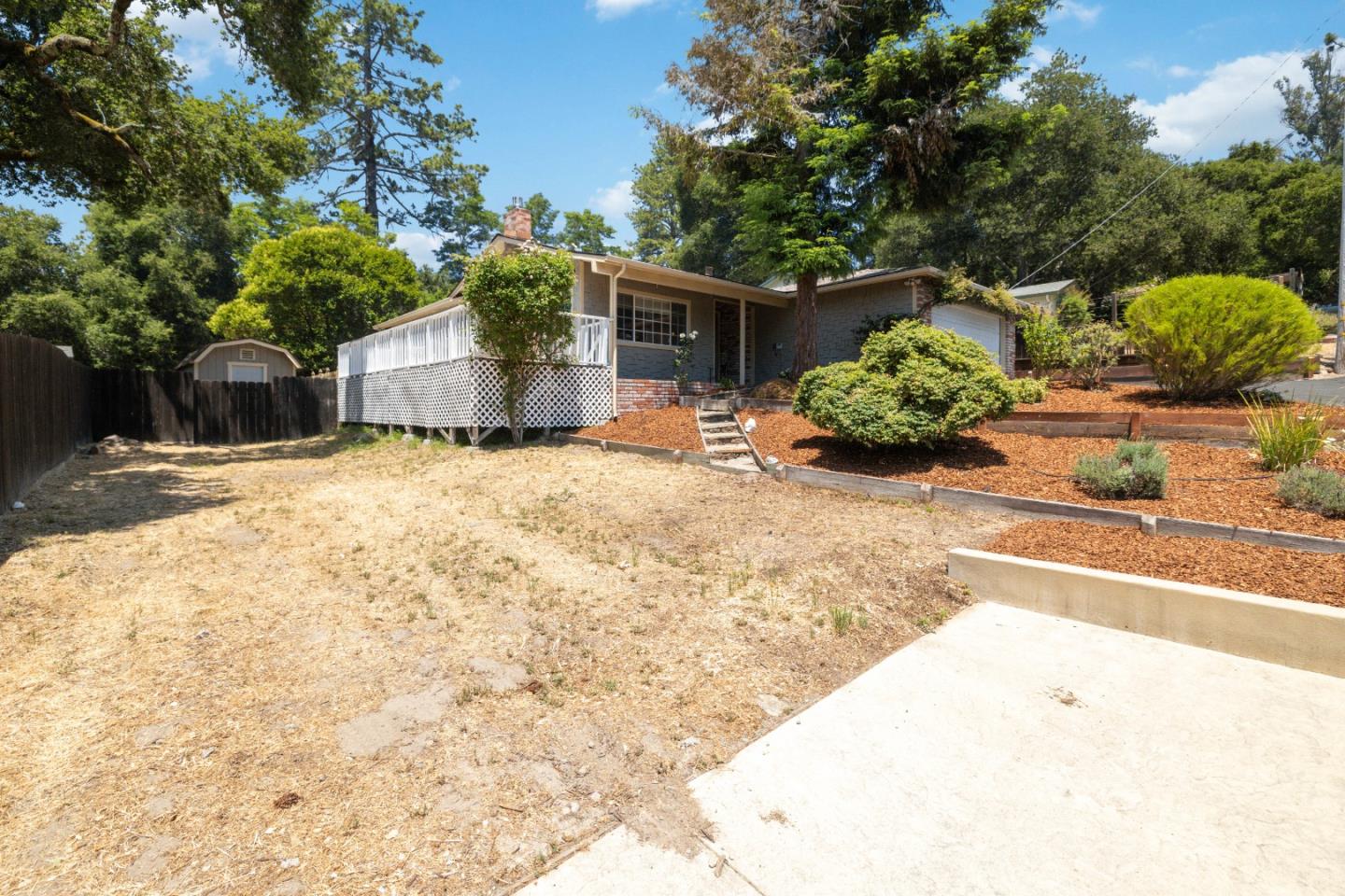 135 Locust ST