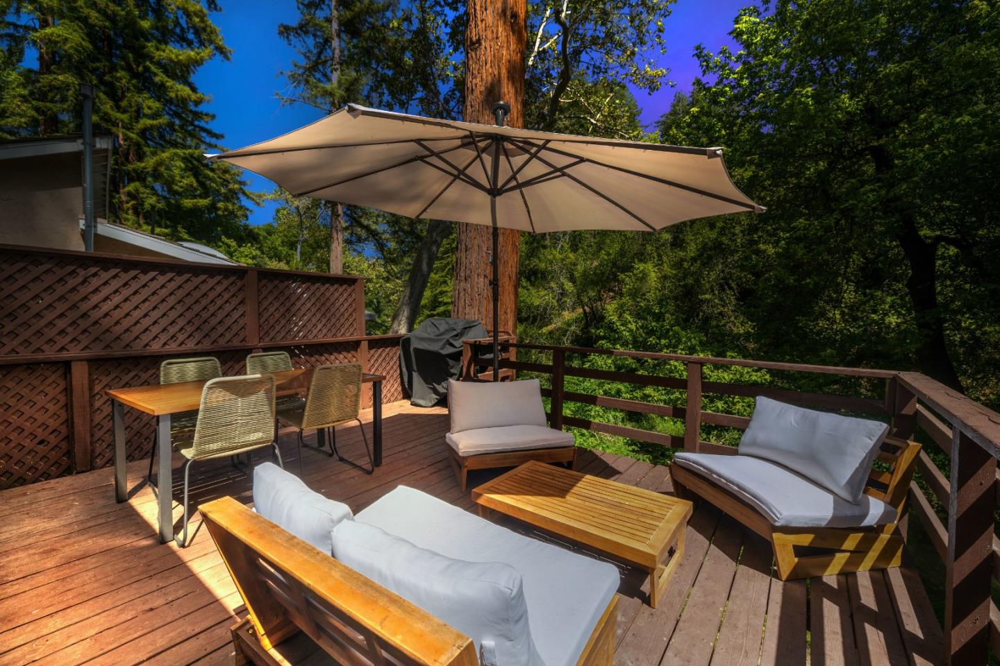 210 Woodland DR