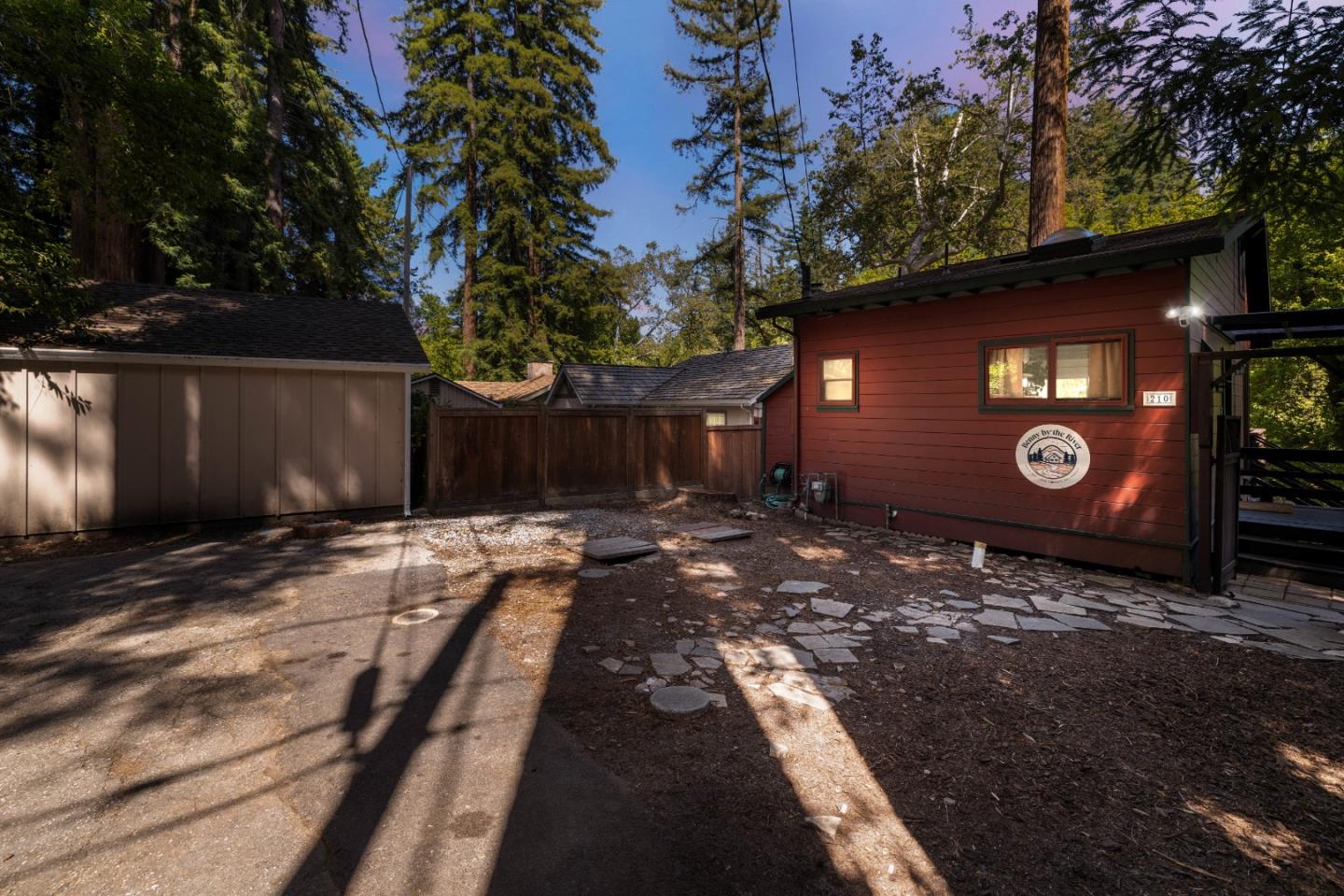 210 Woodland DR